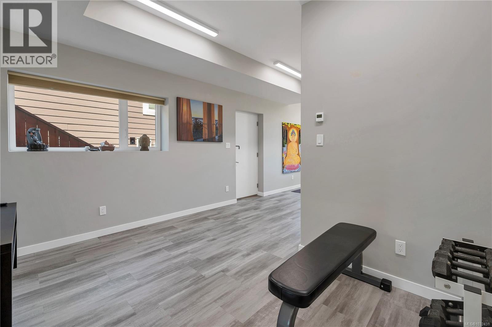 2661 SUNDERLAND RD - 41