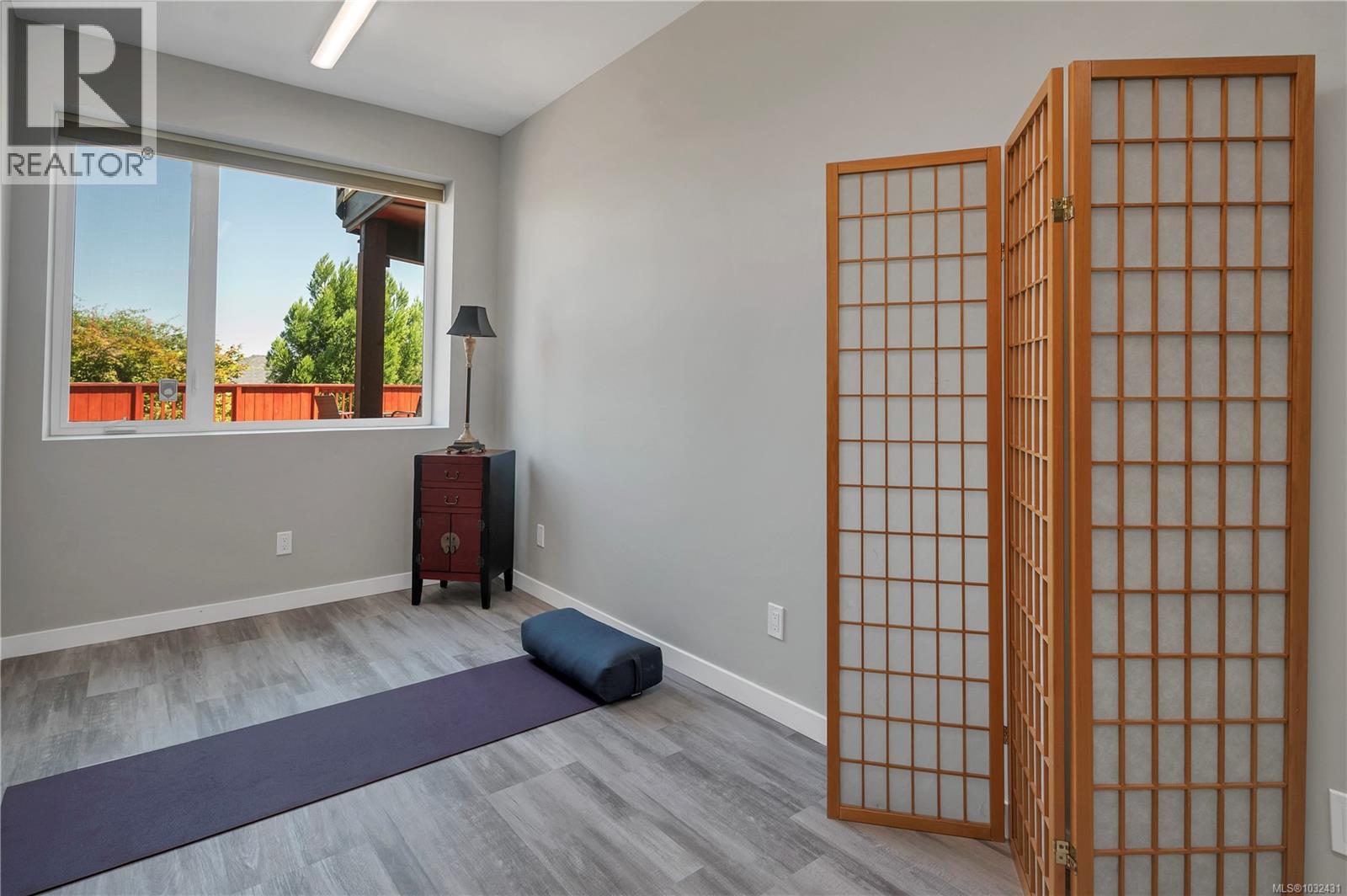 2661 SUNDERLAND RD - 44