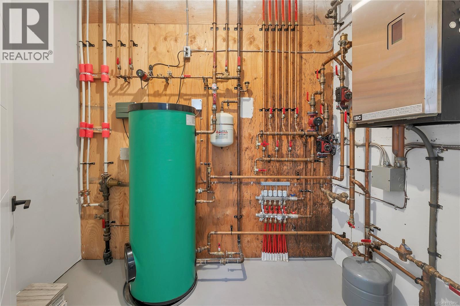 2661 SUNDERLAND RD - 47