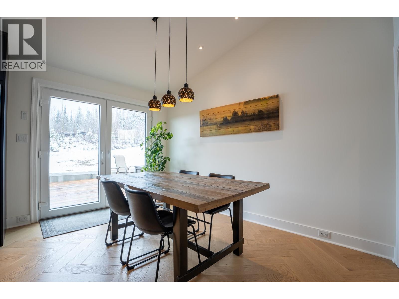 1282 FOREMAN ROAD - 15