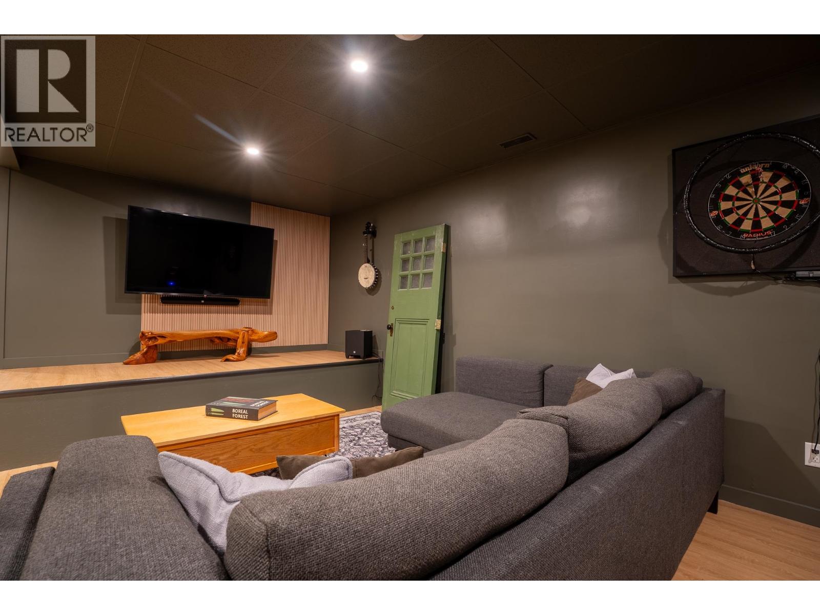 1282 FOREMAN ROAD - 25