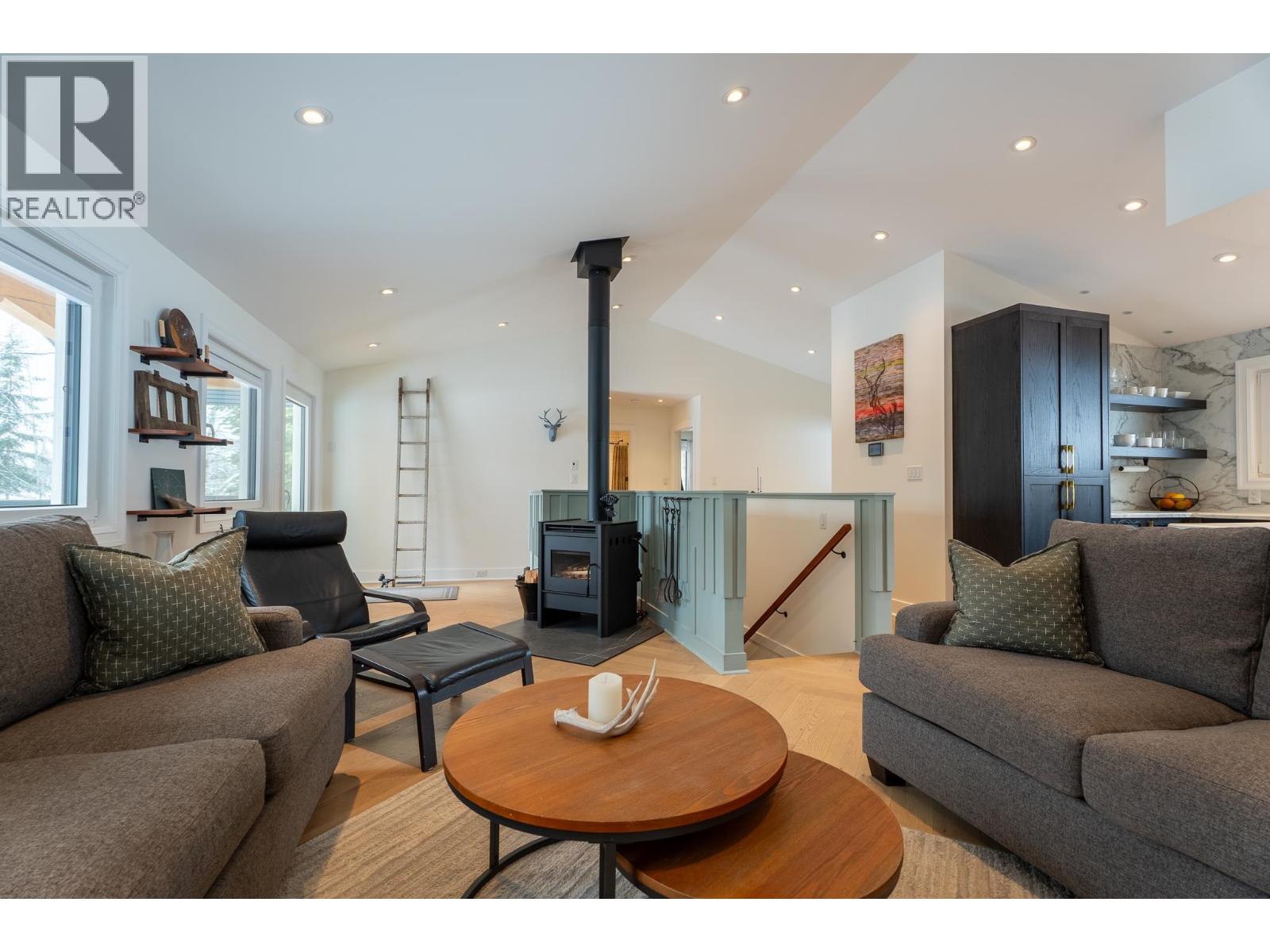 1282 FOREMAN ROAD - 7