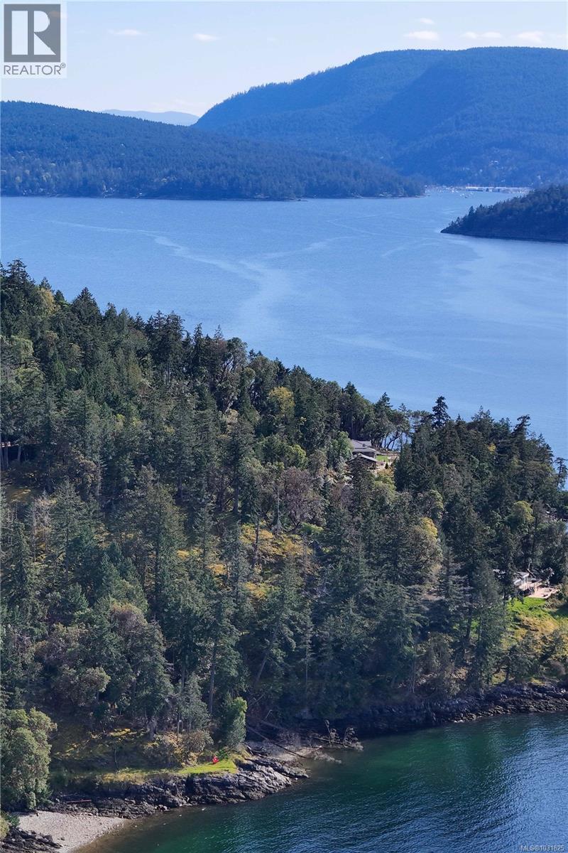  138 Narrows West Road, Salt Spring