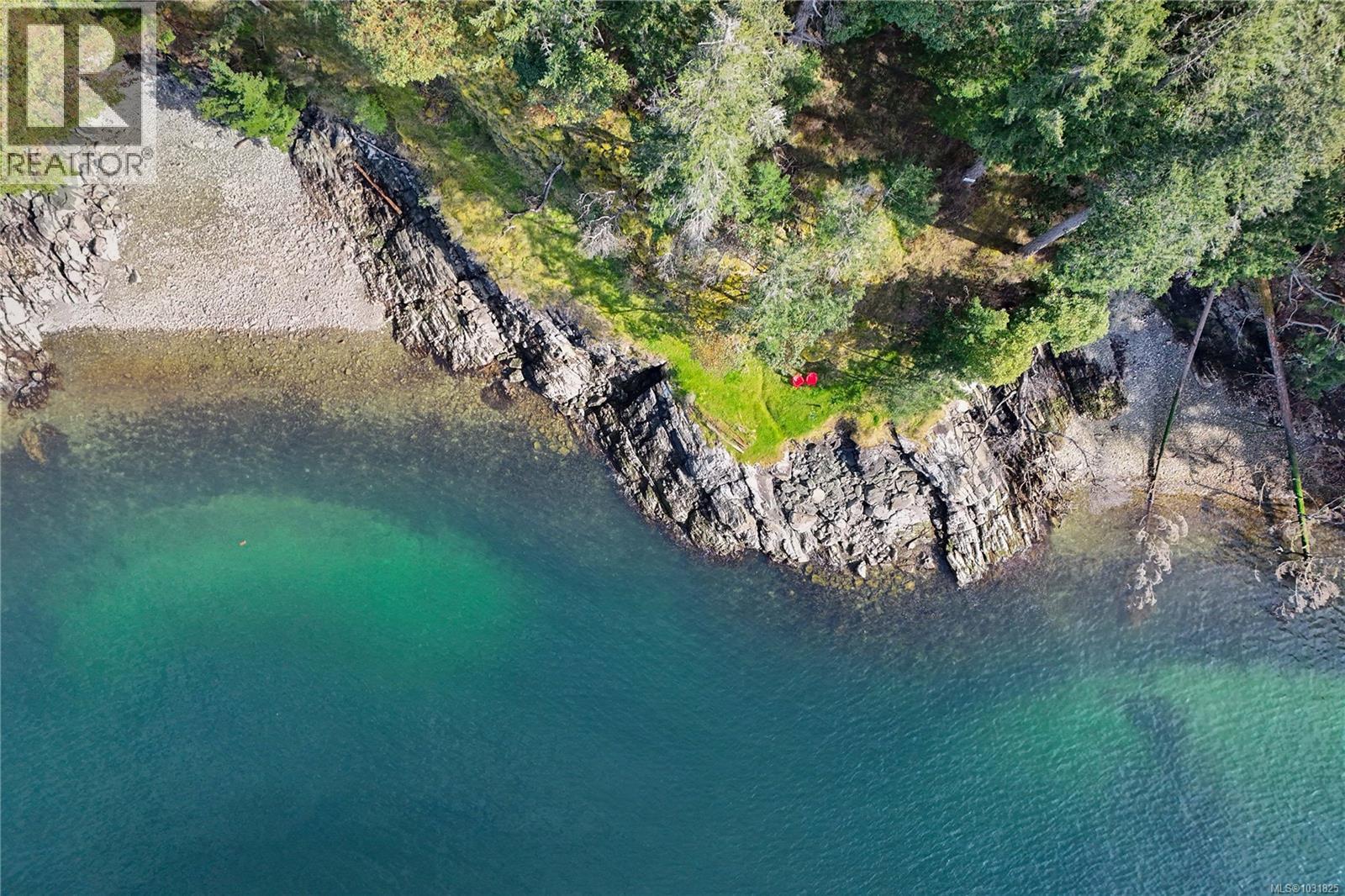  138 Narrows West Road, Salt Spring