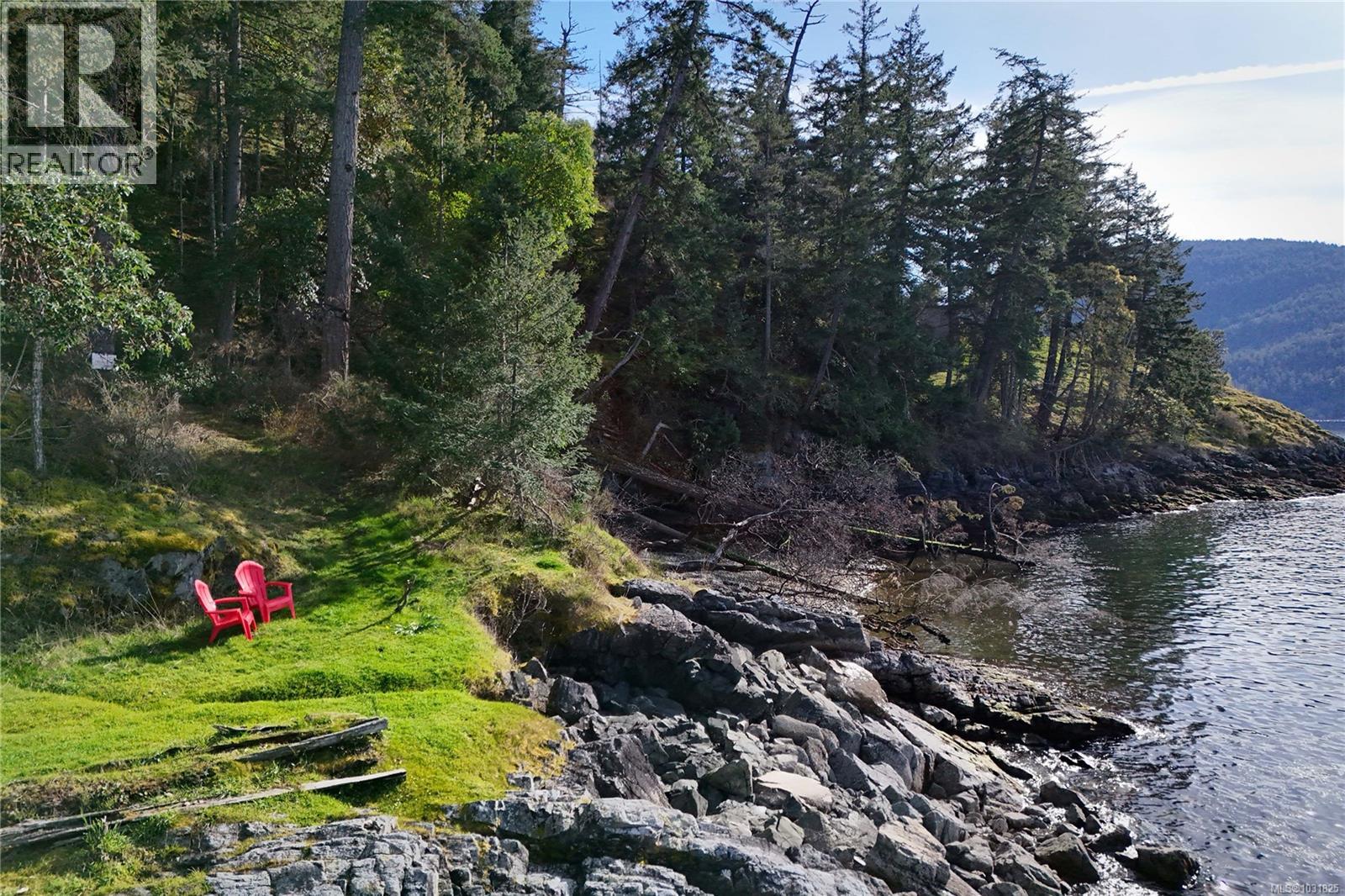  138 Narrows West Road, Salt Spring