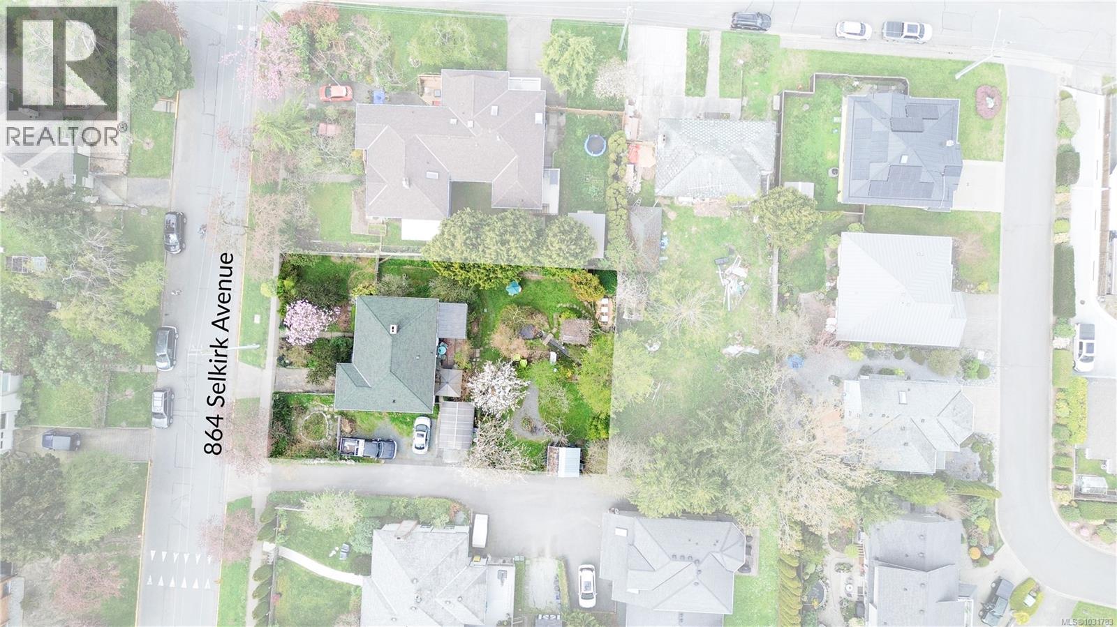 864 SELKIRK AVE - 52