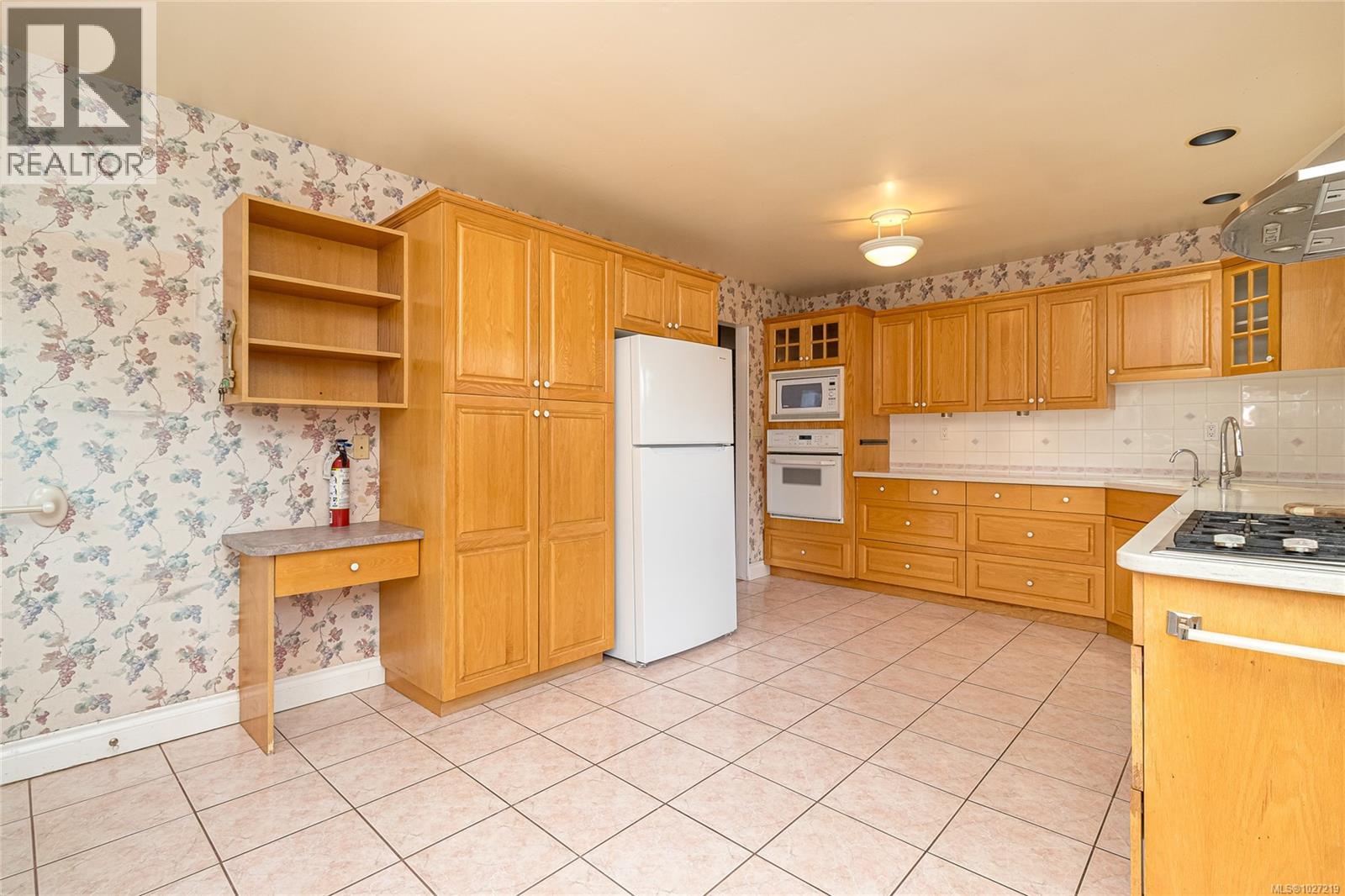 9723 ARDMORE DR - 16