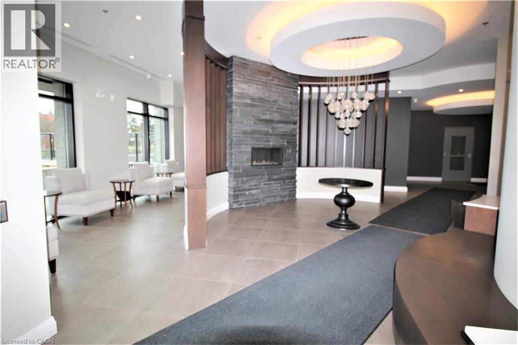 #135 1 REDFERN AVENUE - 22