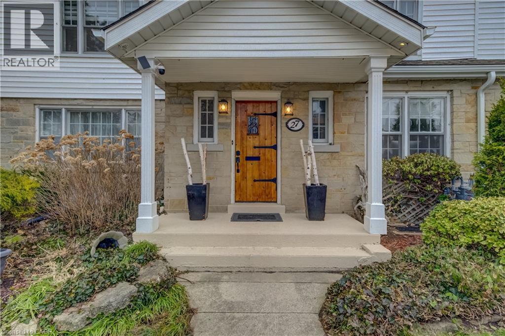 27 LOWREY Avenue S — photo 3
