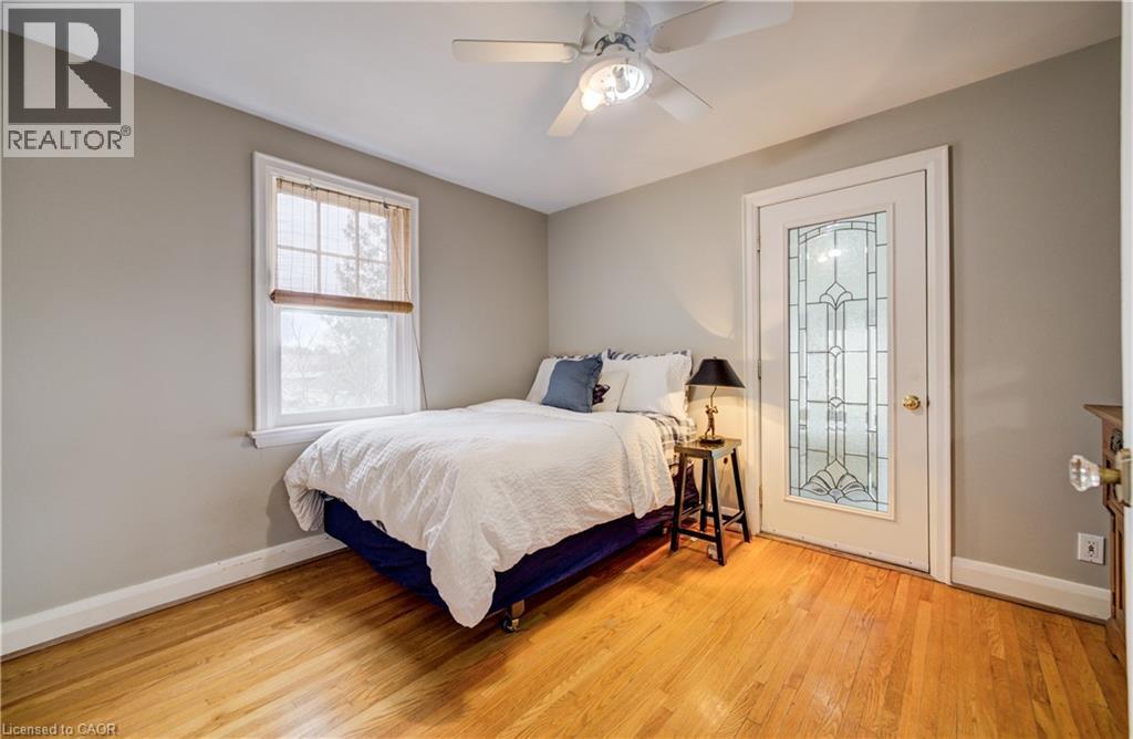 27 LOWREY Avenue S — photo 33