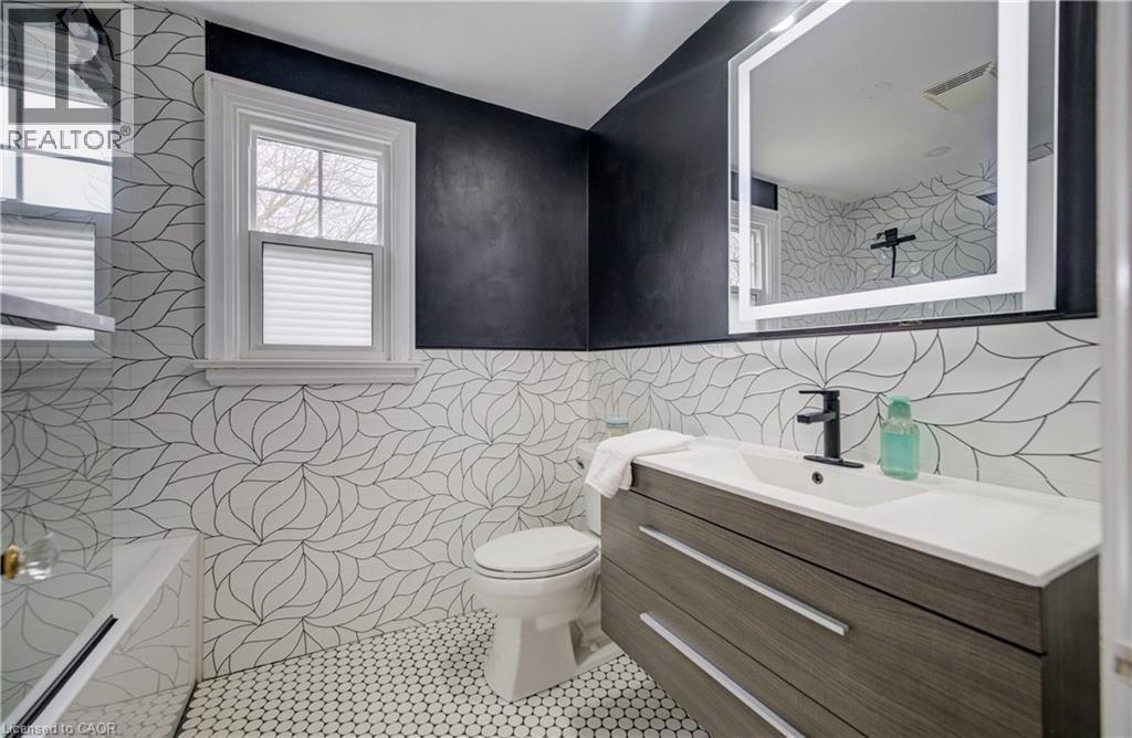 27 LOWREY Avenue S — photo 29