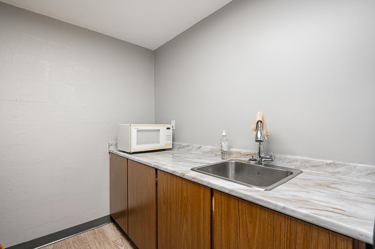 208 15020 NORTH BLUFF ROAD, White Rock