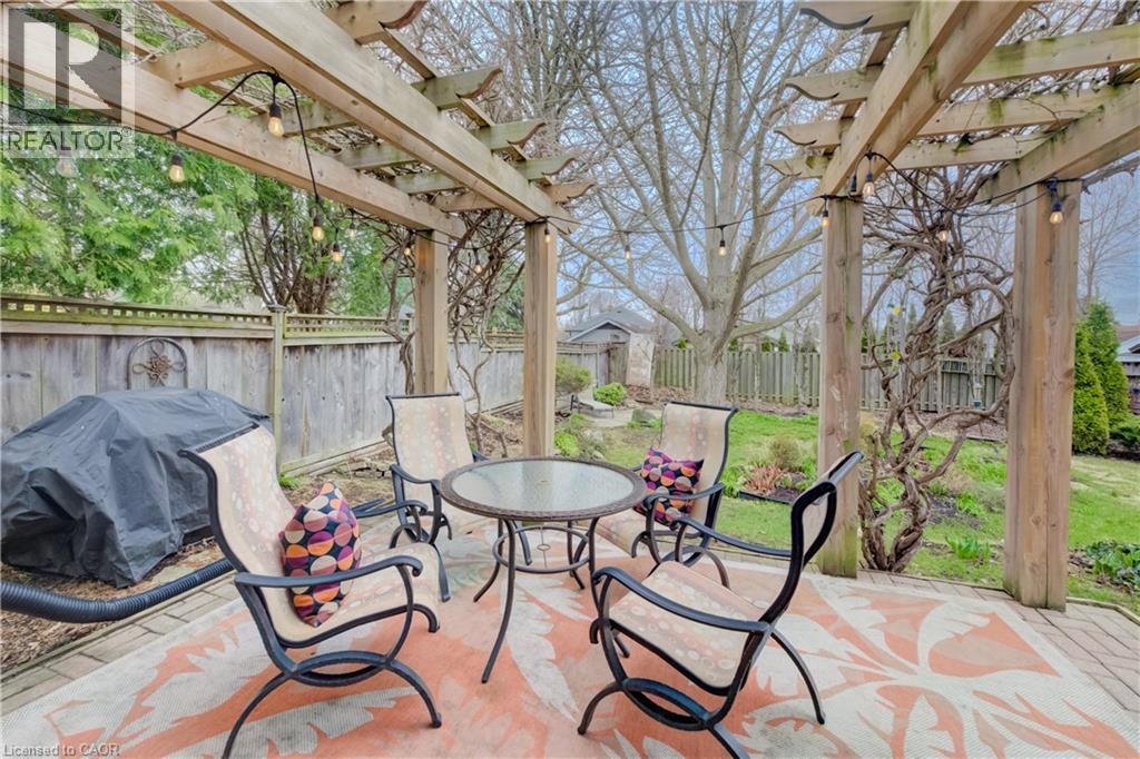 27 LOWREY Avenue S — photo 44