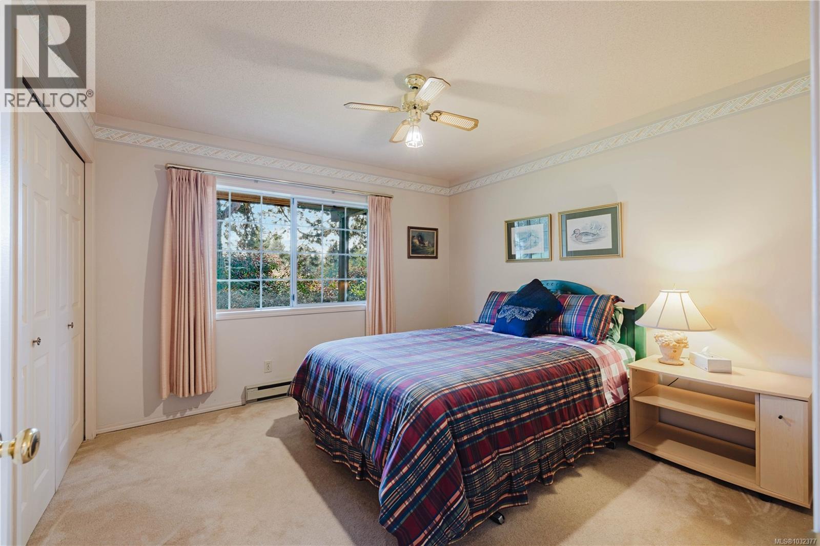 4 901 Kentwood Lane, Saanich