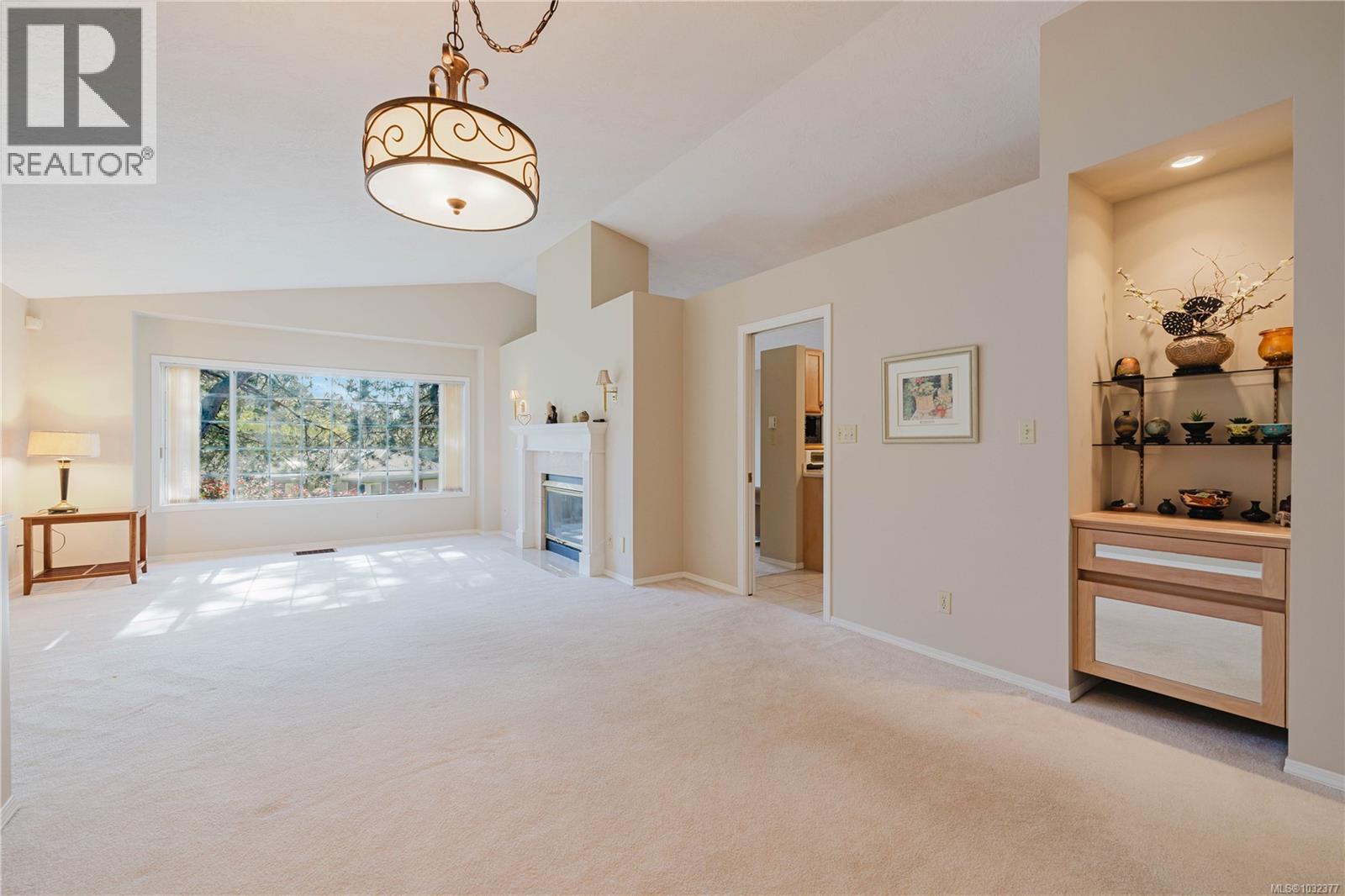 4 901 Kentwood Lane, Saanich