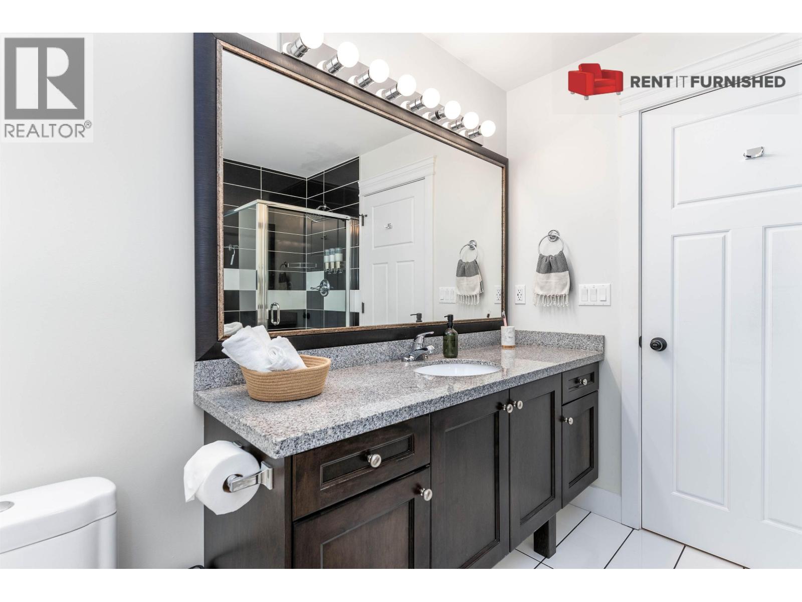 3 Bed, 2 Bath House for Rent in Vancouver – A 6796 191A STREET, Vancouver - Image 17