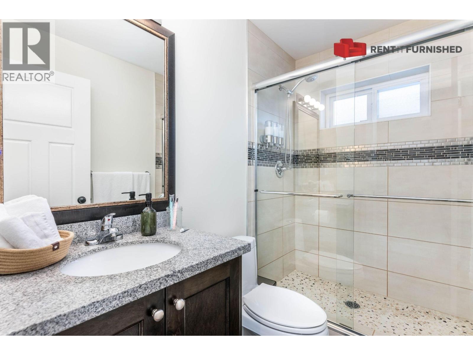 3 Bed, 2 Bath House for Rent in Vancouver – A 6796 191A STREET, Vancouver - Image 18