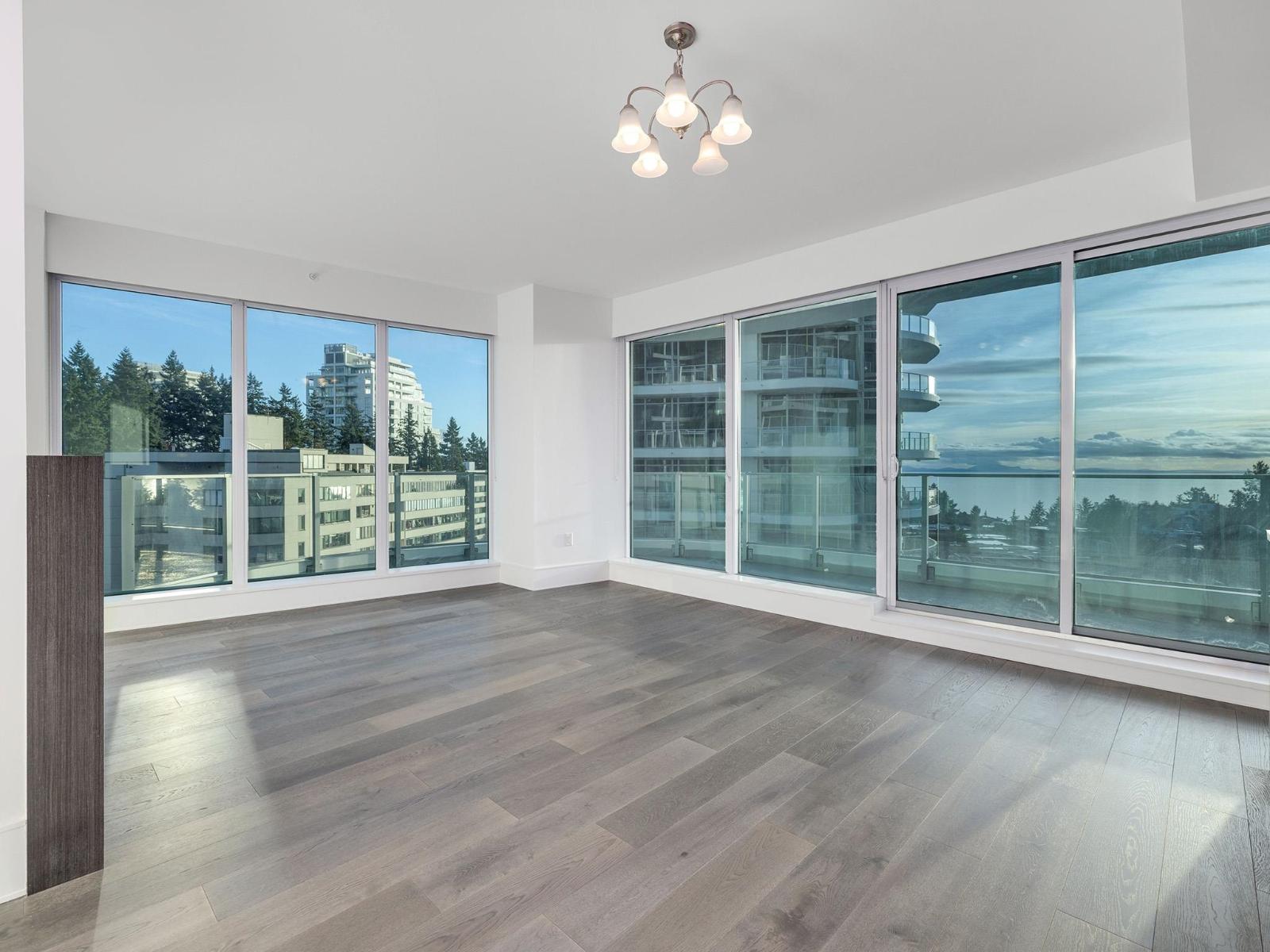 604 1501 FOSTER STREET, White Rock