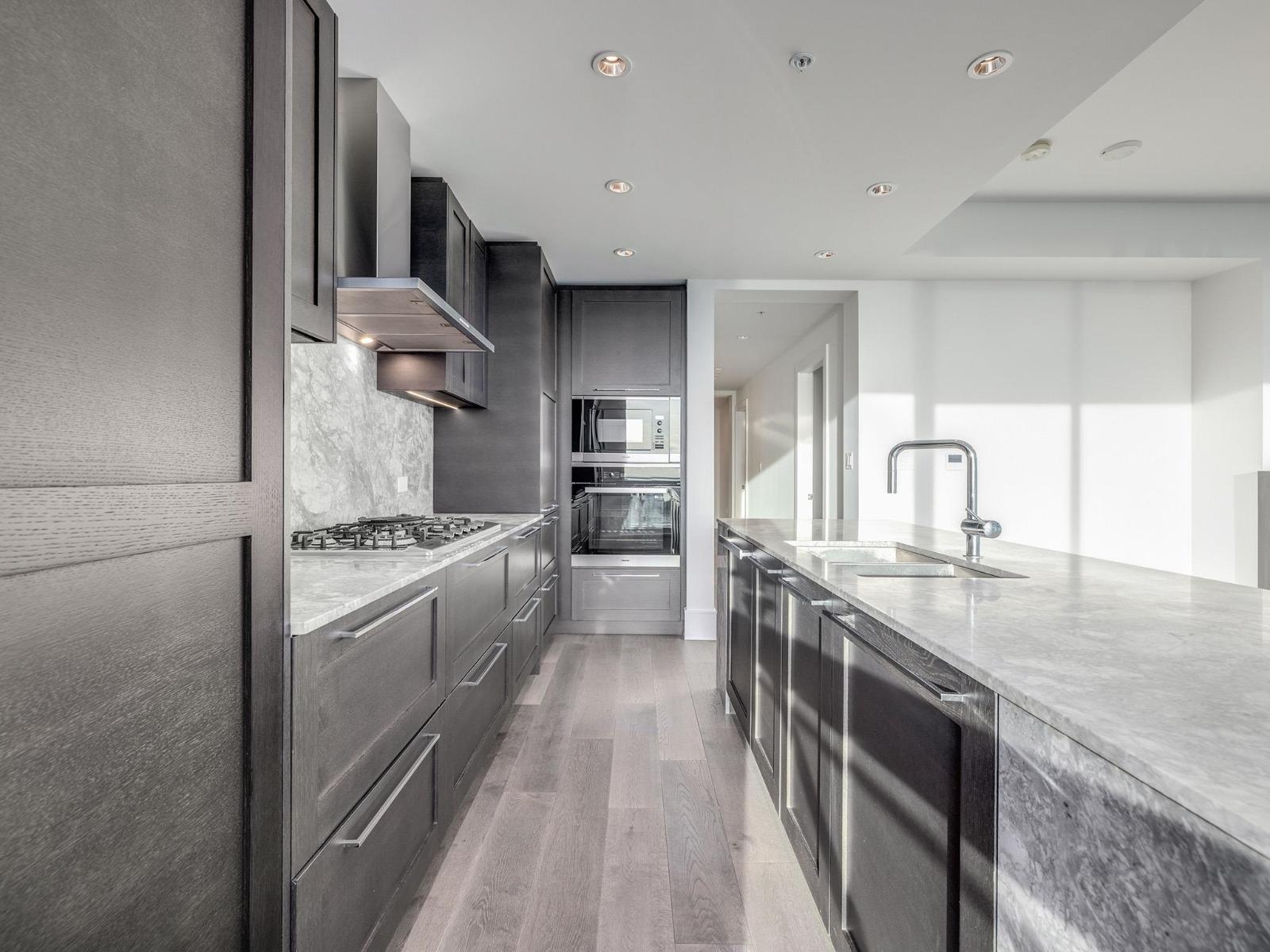 604 1501 FOSTER STREET, White Rock