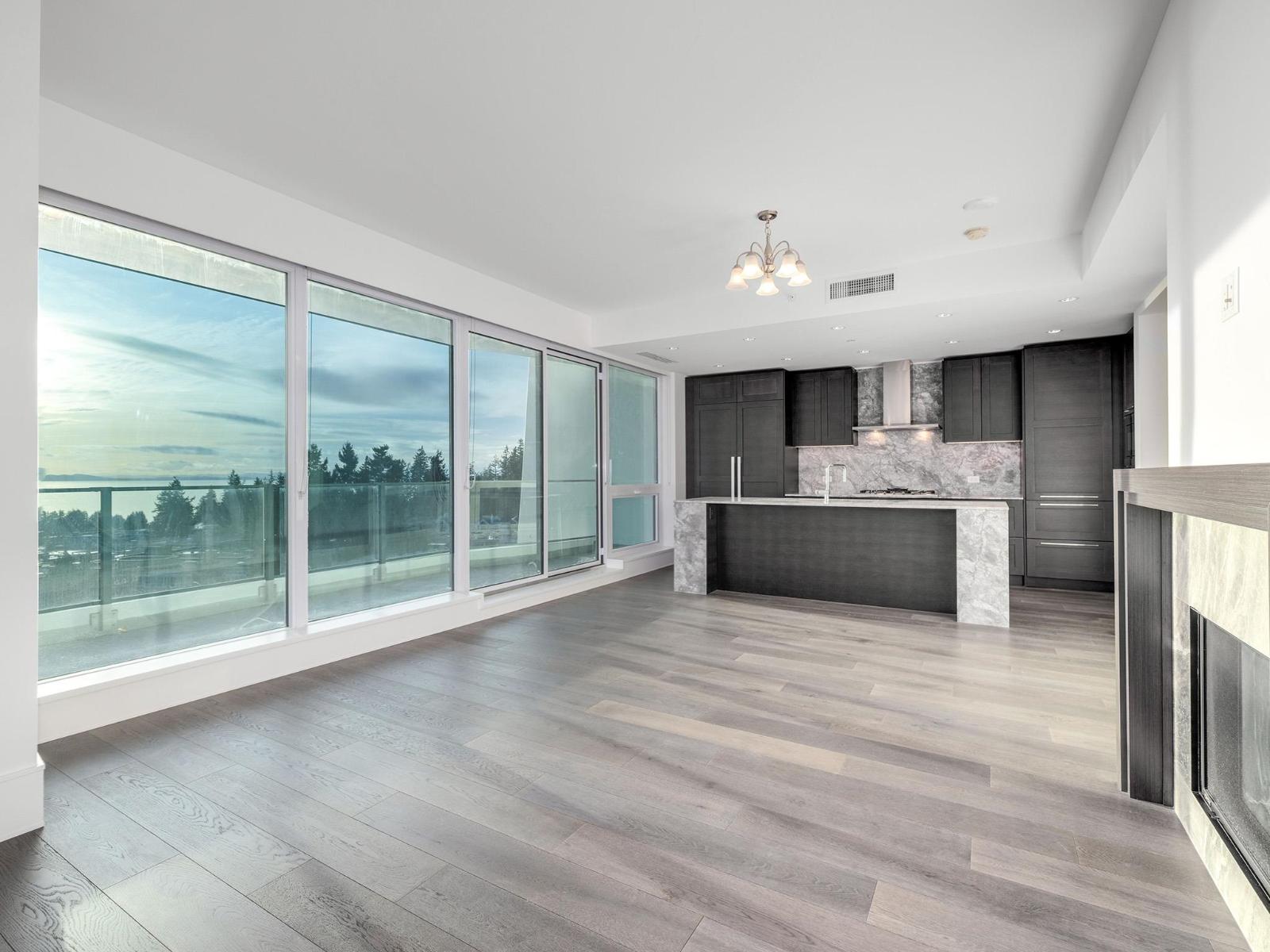 604 1501 FOSTER STREET, White Rock