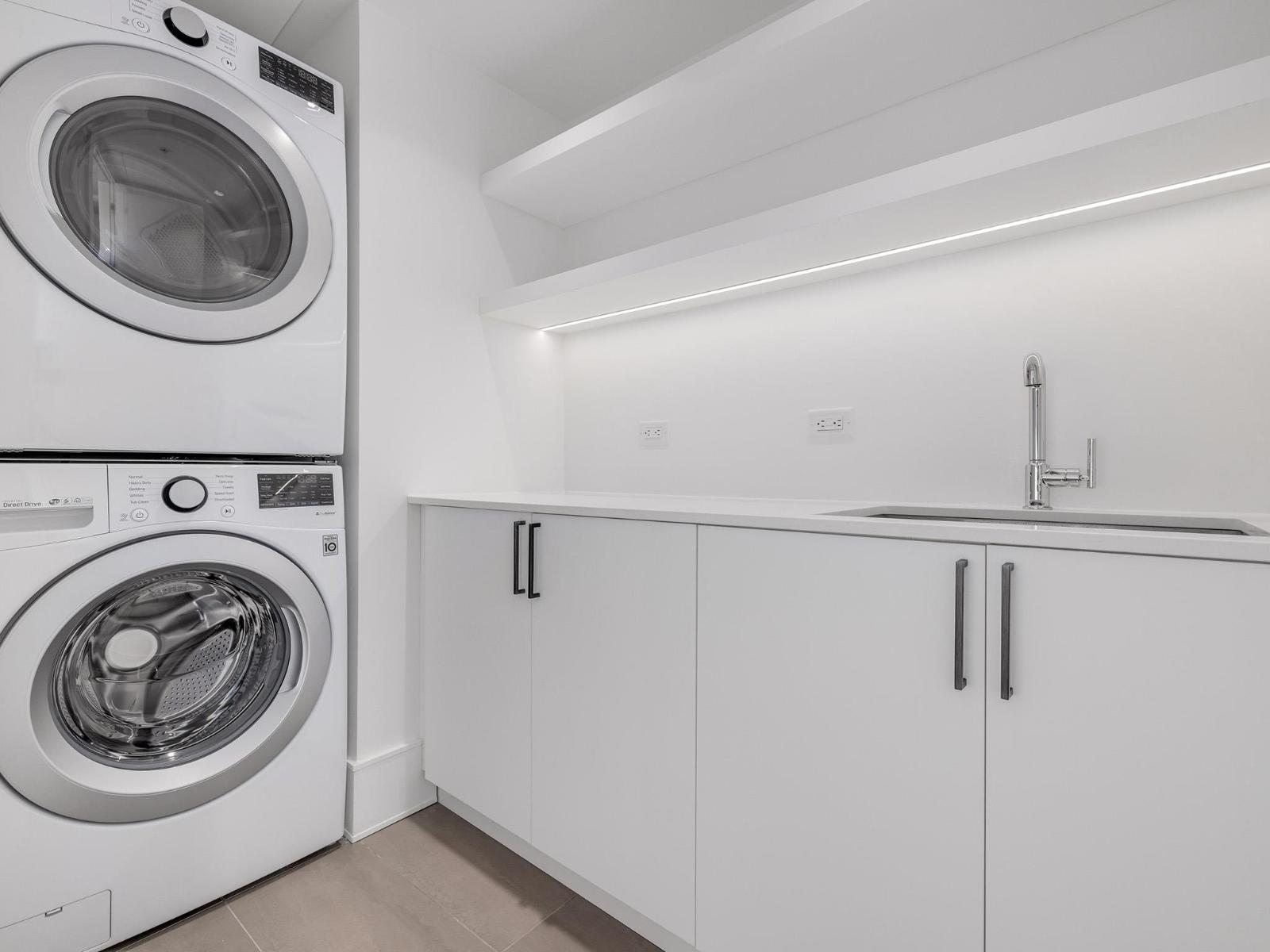 604 1501 FOSTER STREET, White Rock