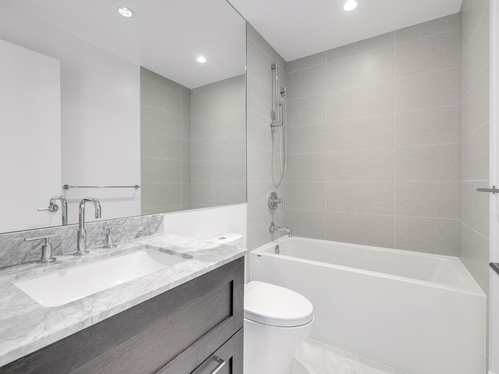 604 1501 FOSTER STREET, White Rock