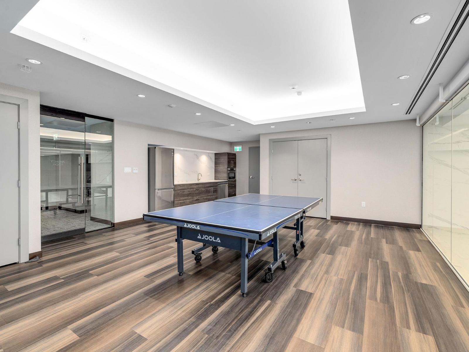 604 1501 FOSTER STREET, White Rock