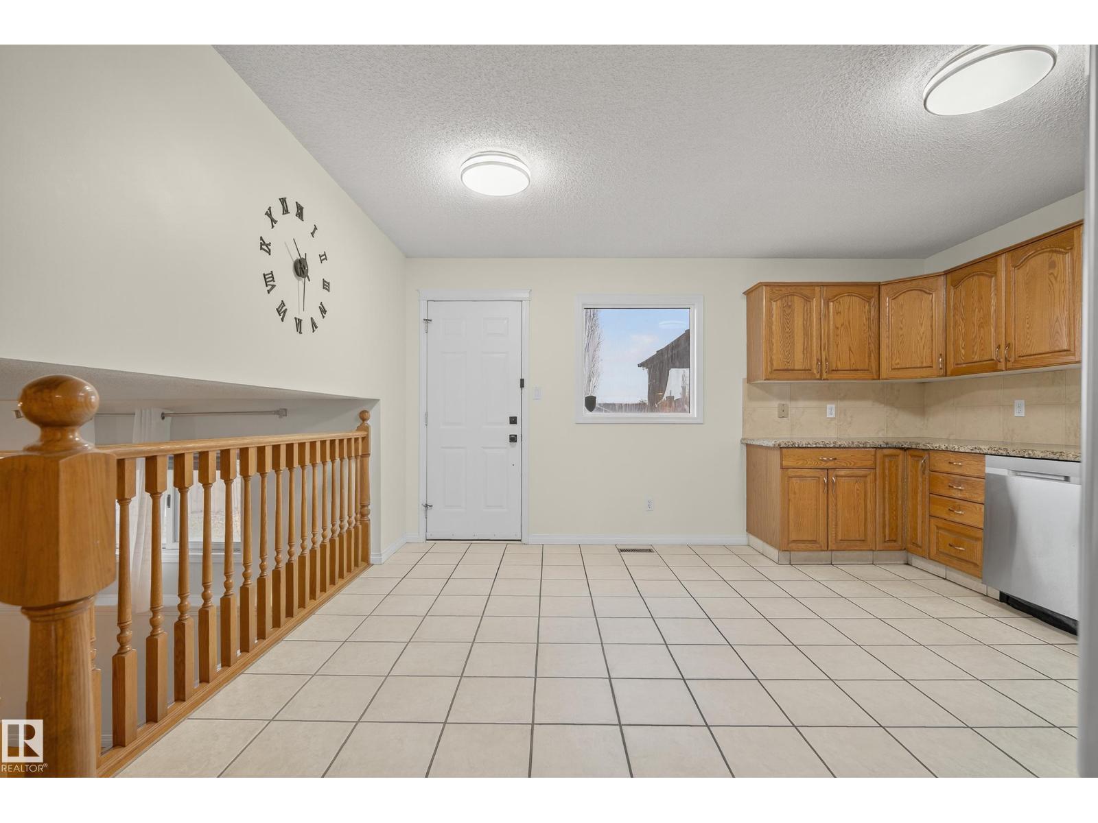 6520 154 AV NW - 19