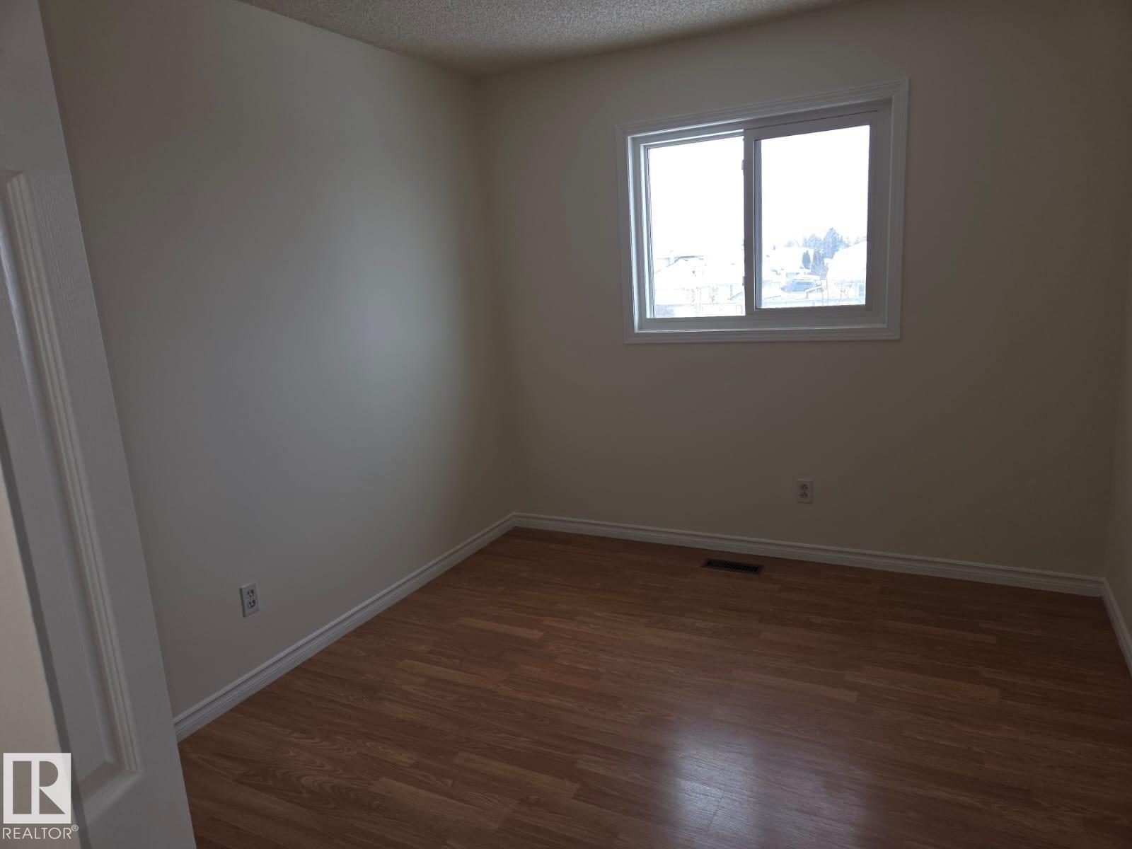 6520 154 AV NW - 33