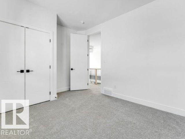 6706 176A AV NW, Edmonton