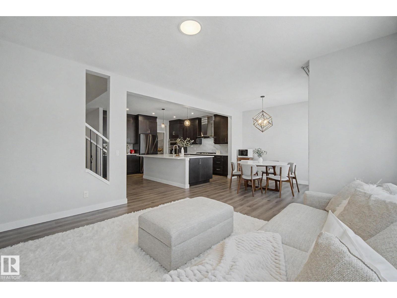 2721 DONAGHEY CR SW, Edmonton