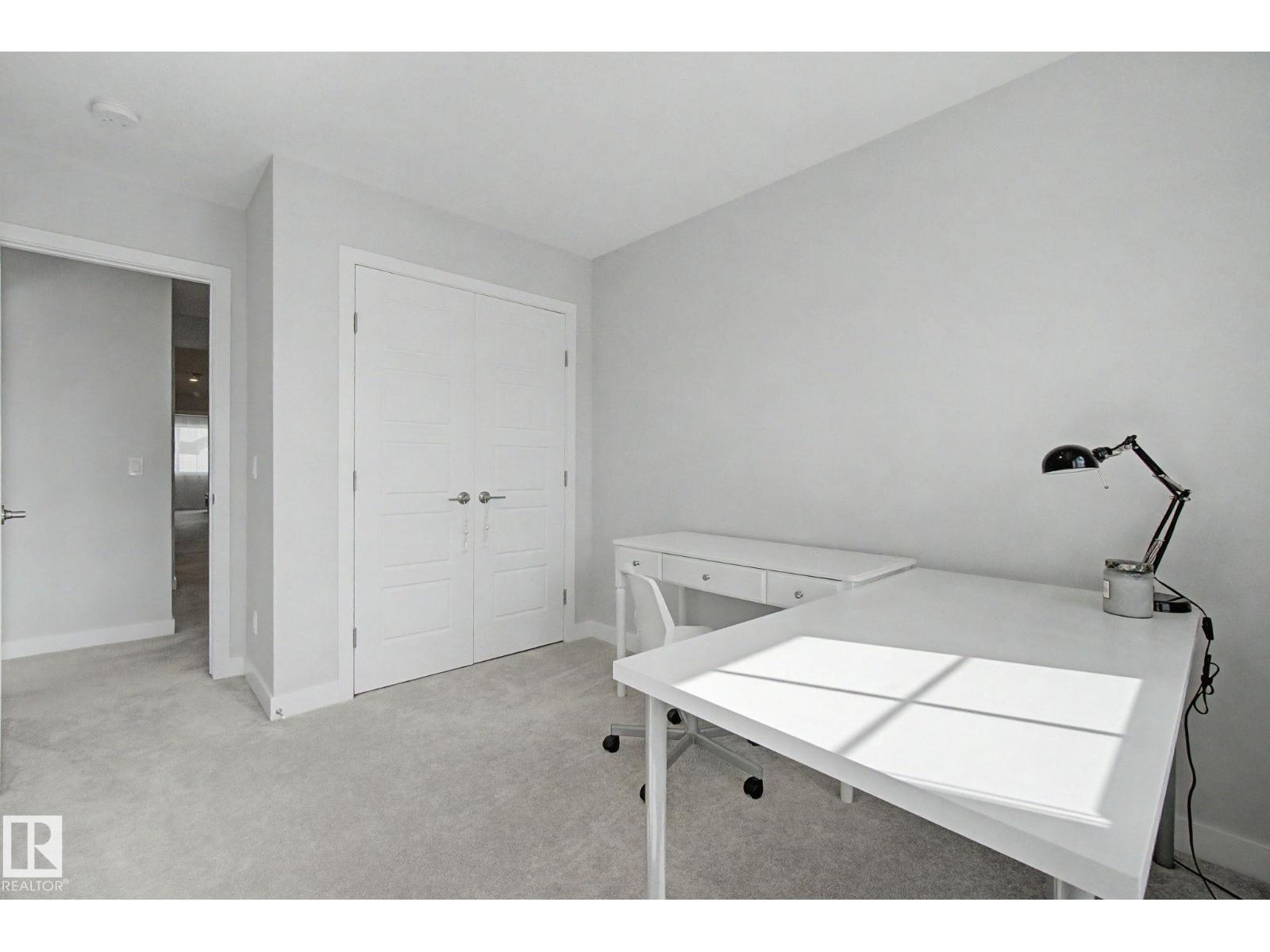 2721 DONAGHEY CR SW, Edmonton