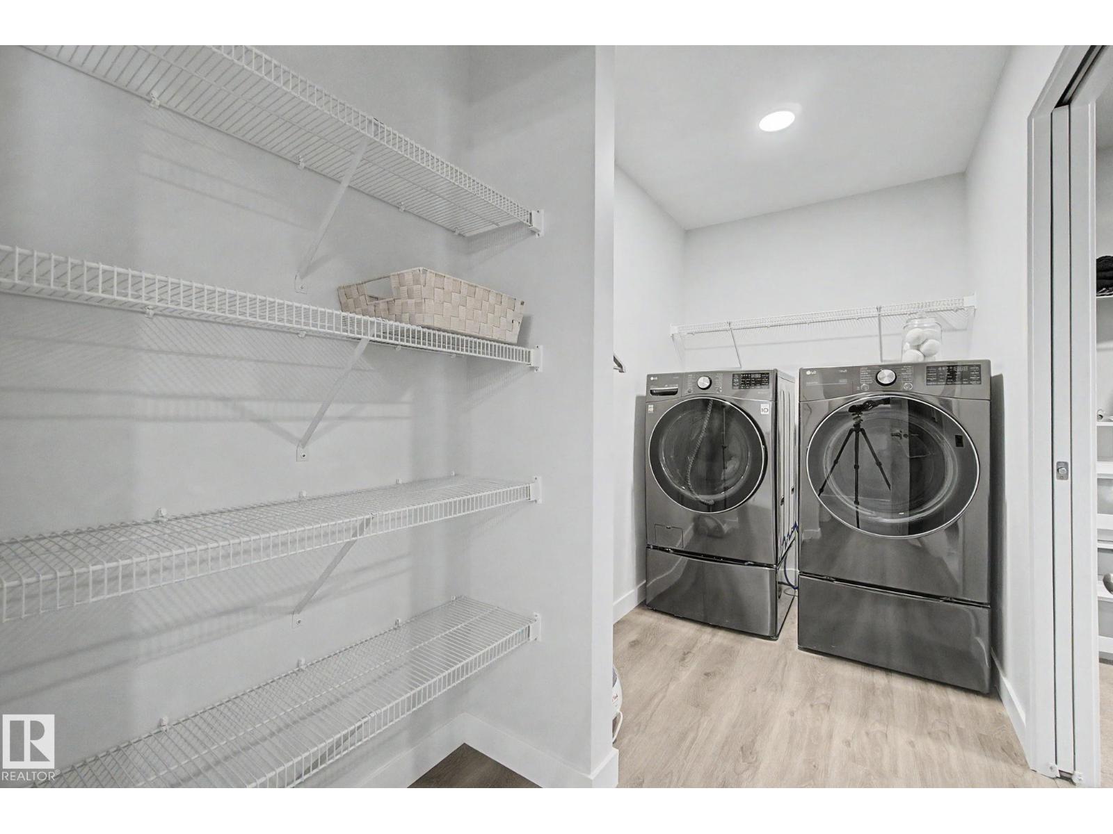 2721 DONAGHEY CR SW, Edmonton