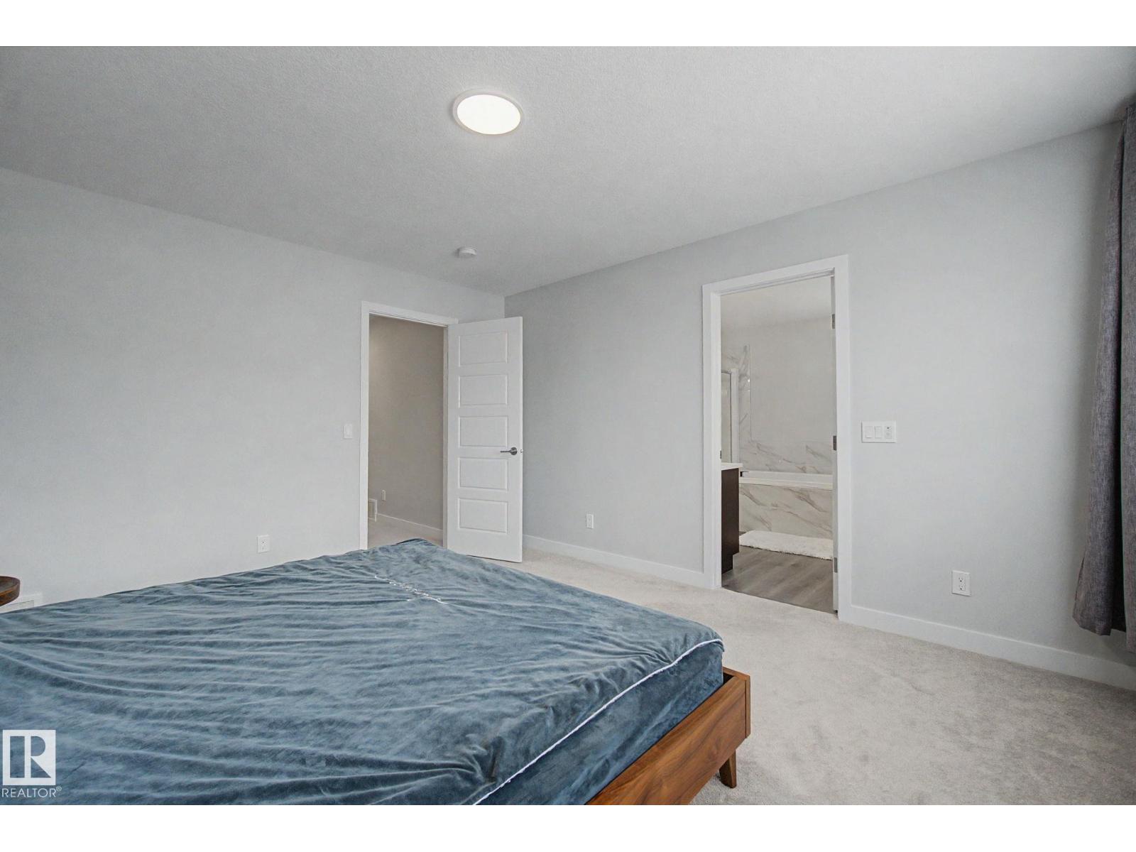 2721 DONAGHEY CR SW, Edmonton