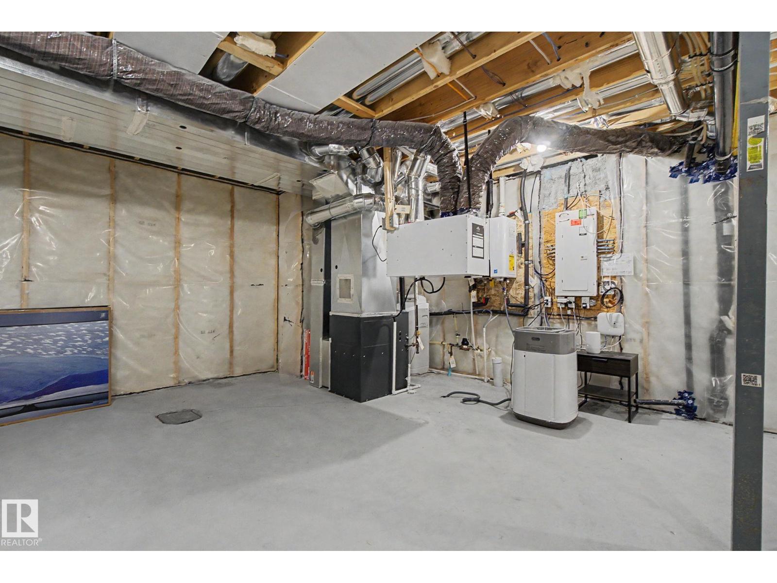 2721 DONAGHEY CR SW, Edmonton