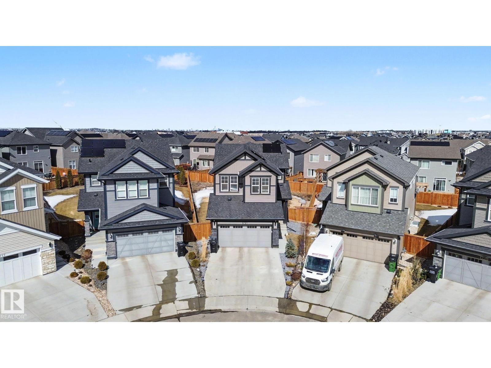 2721 DONAGHEY CR SW, Edmonton