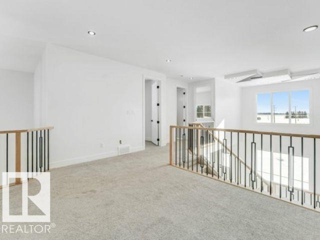 6710 176A AV NW, Edmonton