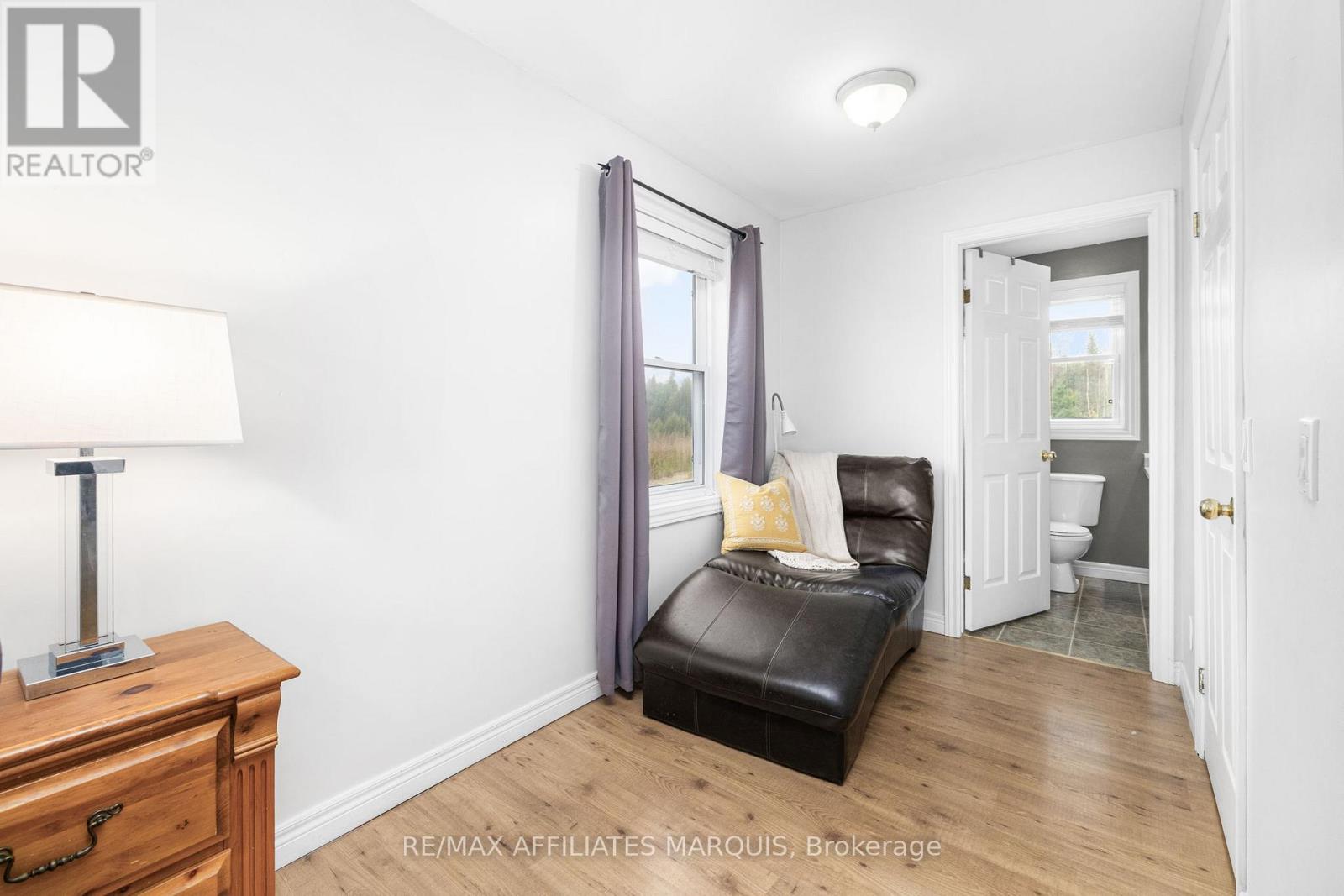 2 CAMPBELL DRIVE — photo 23