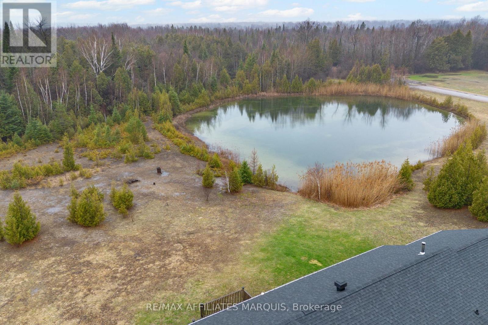 2 CAMPBELL DRIVE — photo 45
