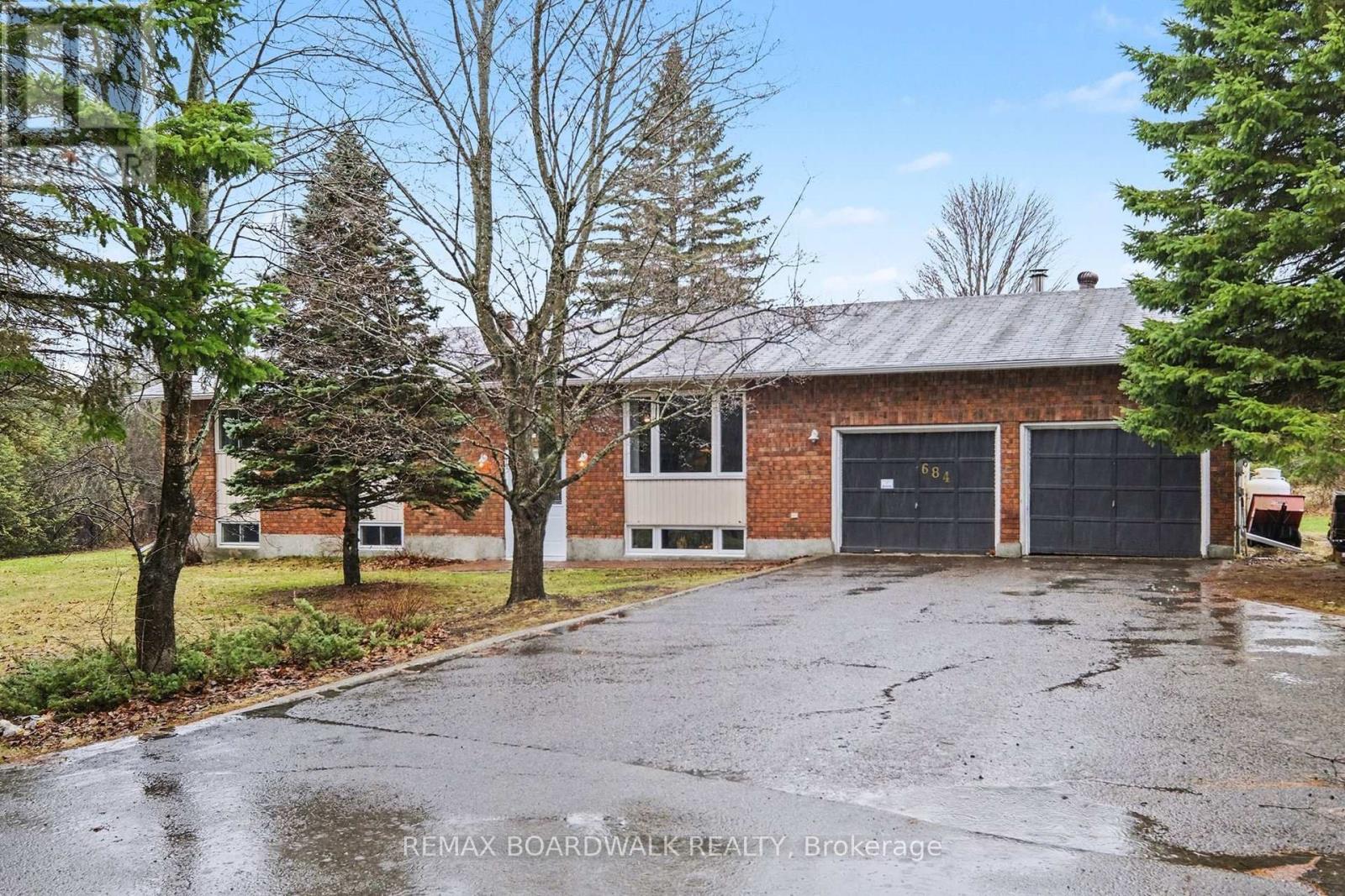 684 COUNTY ROAD 44 ROAD S