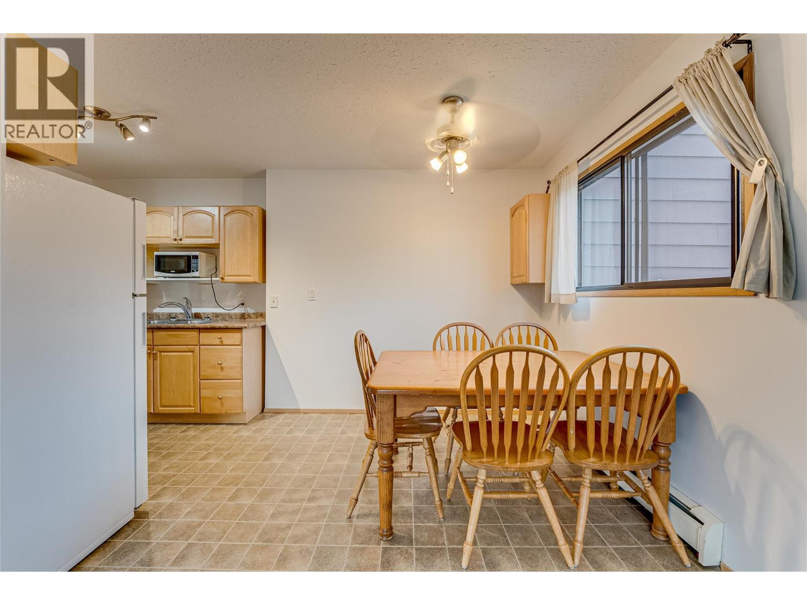 206 409 Main Street, Sicamous