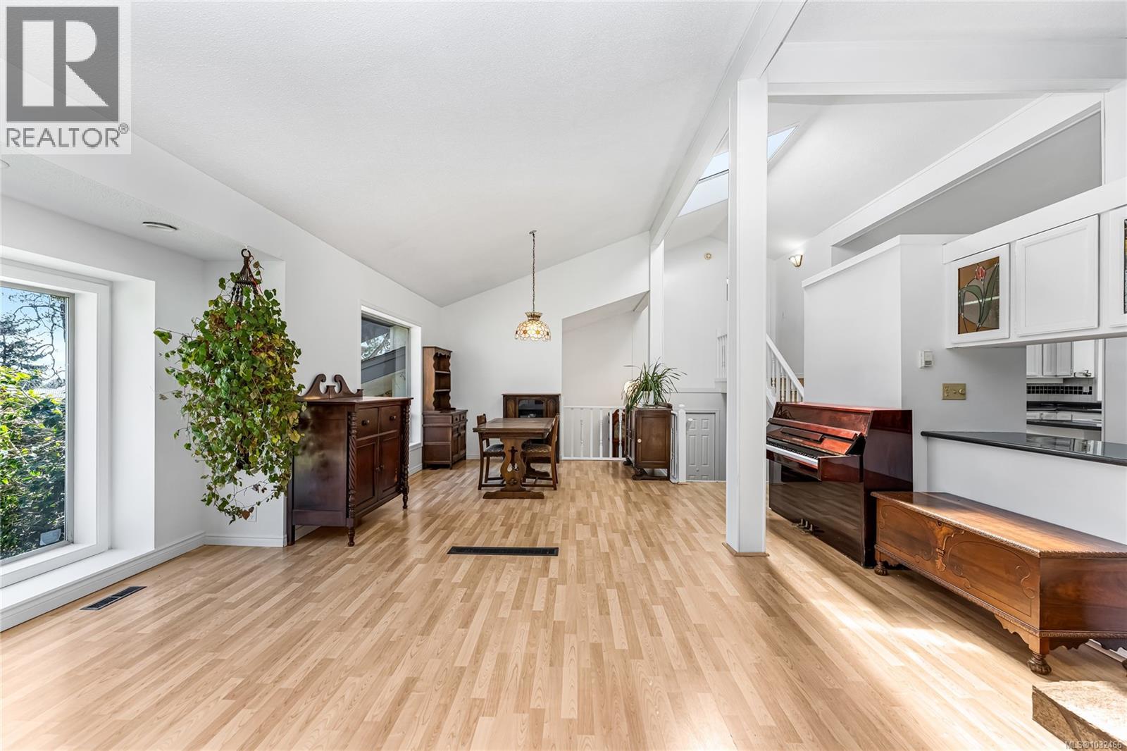  1731 Patly Place, Victoria