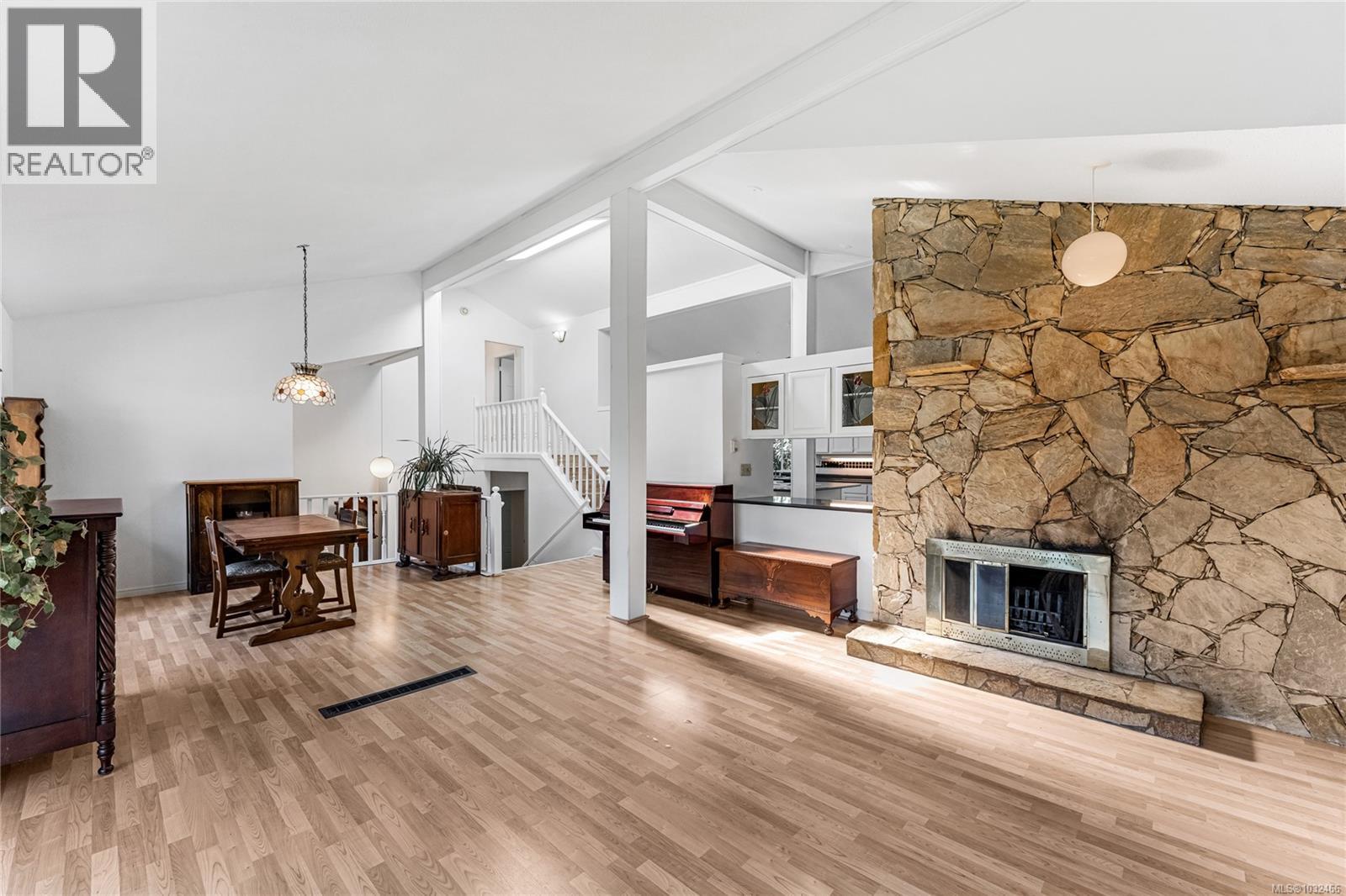  1731 Patly Place, Victoria