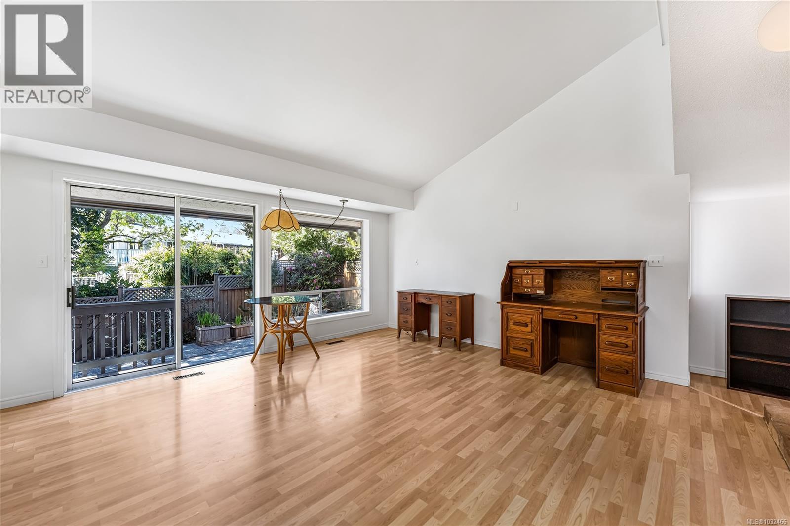  1731 Patly Place, Victoria