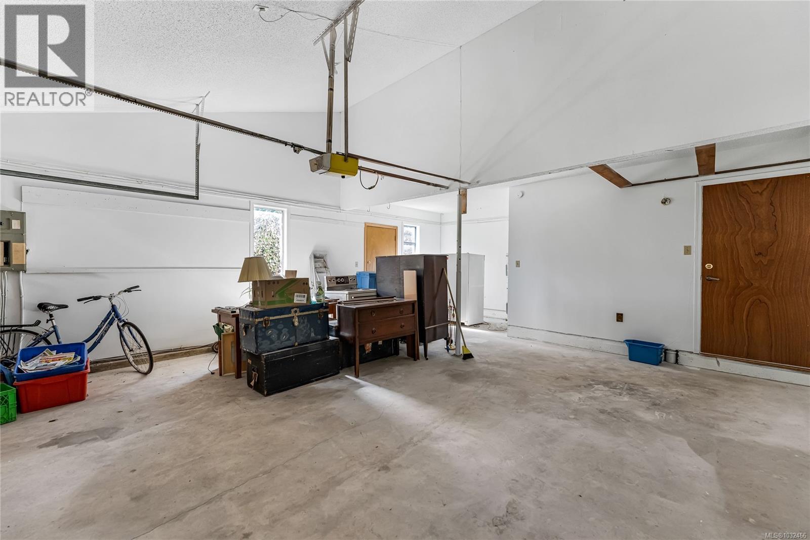  1731 Patly Place, Victoria