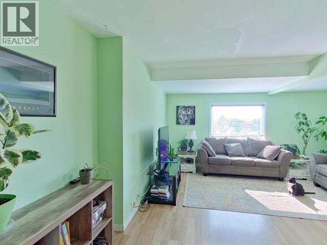 4570 MICHIGAN AVE - 18