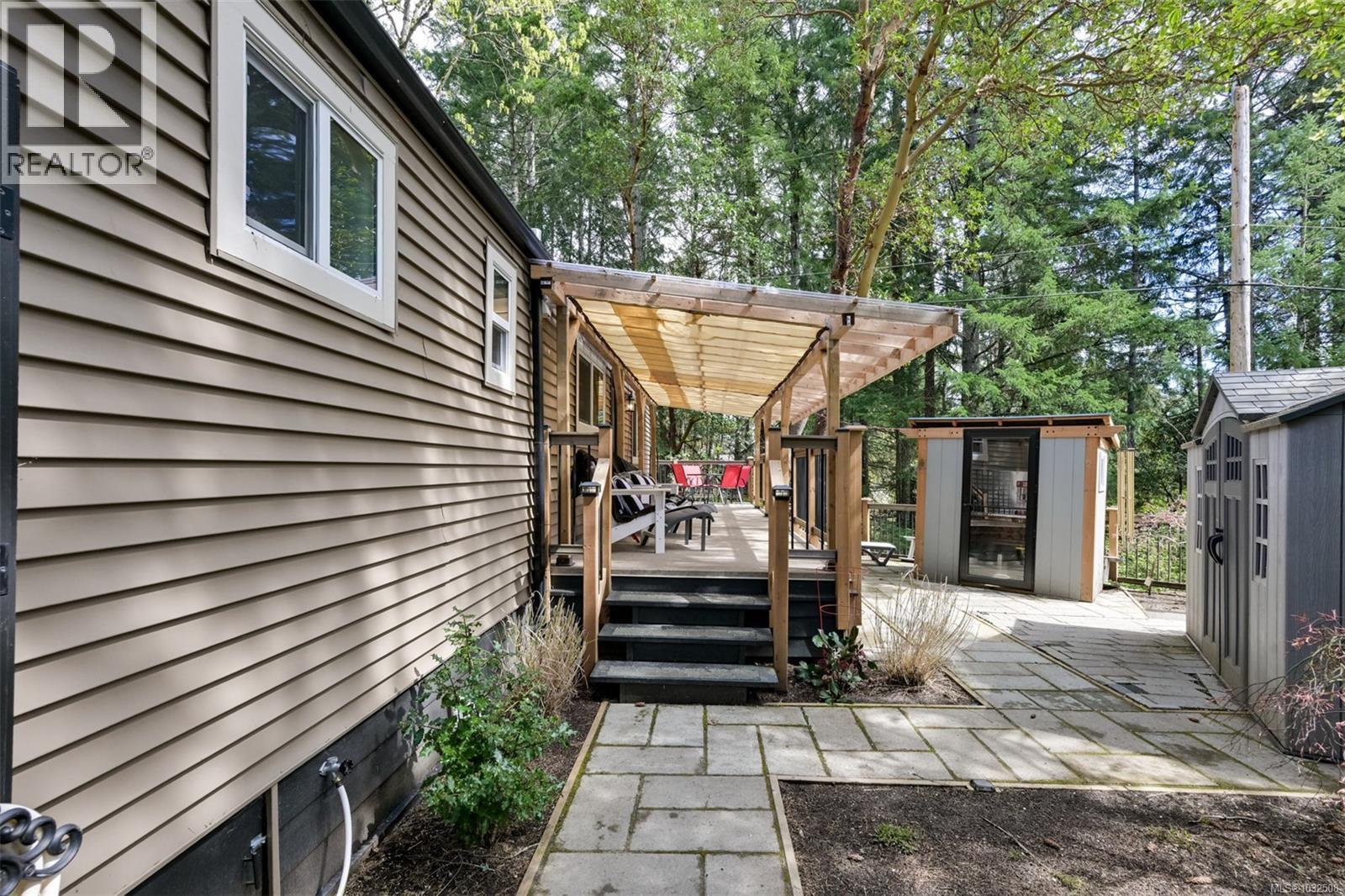 17 2500 Florence Lake Road, Langford