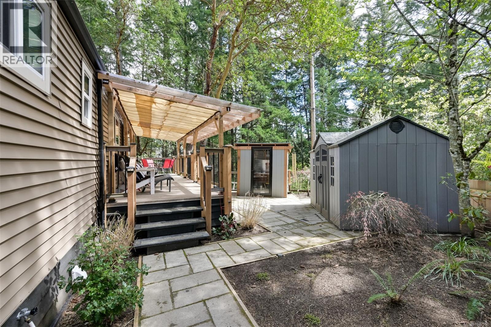 17 2500 Florence Lake Road, Langford