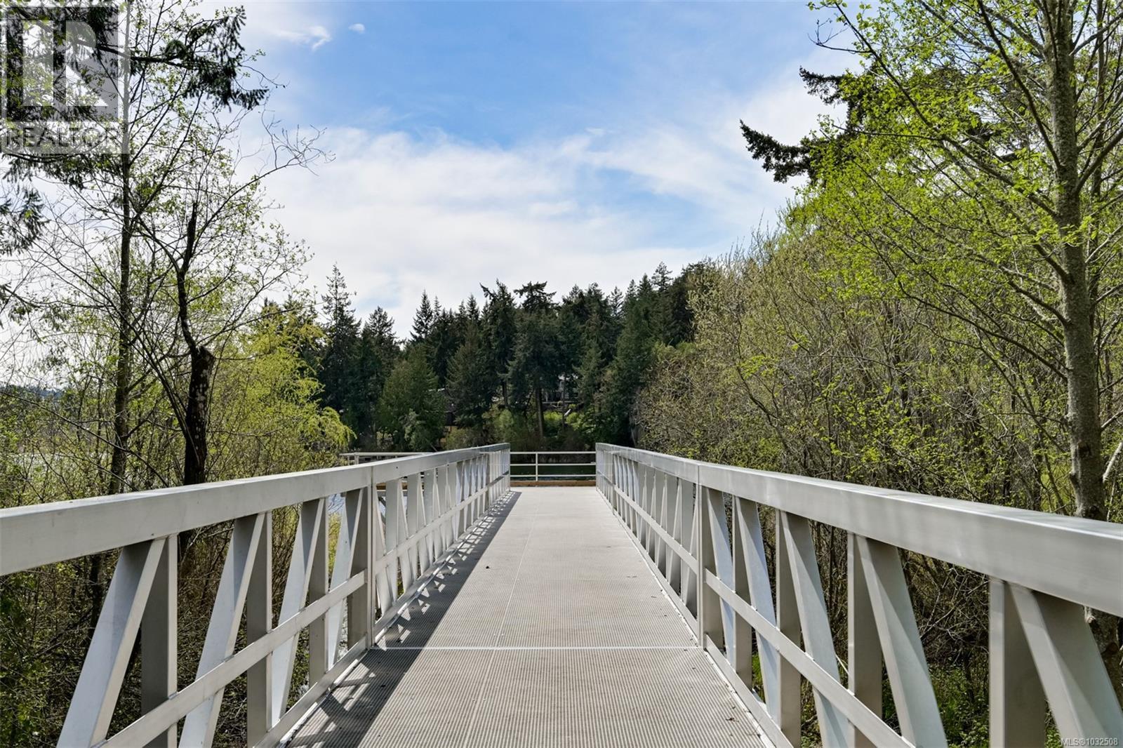 17 2500 Florence Lake Road, Langford