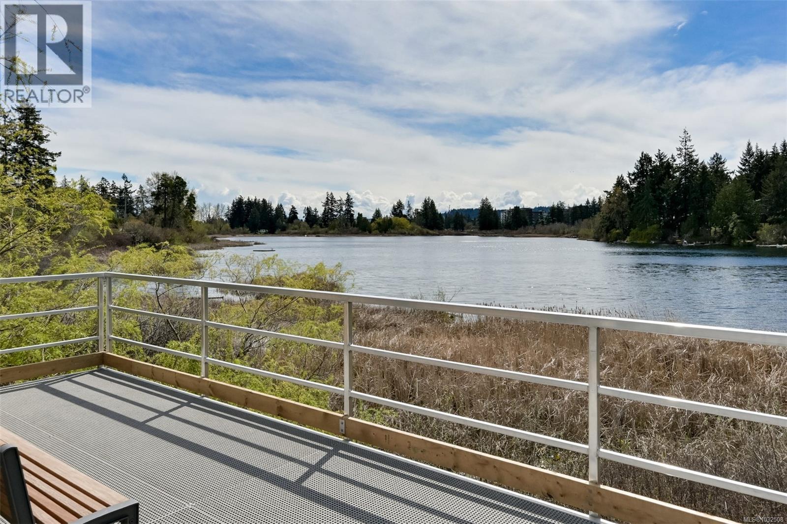 17 2500 Florence Lake Road, Langford